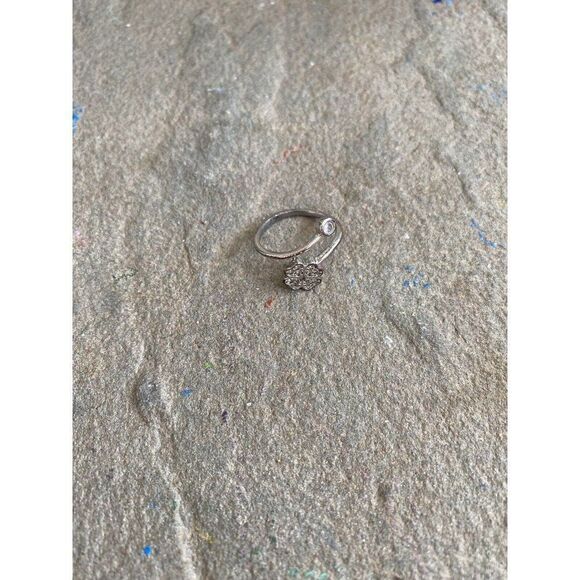 Ring Four Leaf Clover Wrap Around Rhinestone Size 4 - Picture 3 of 5